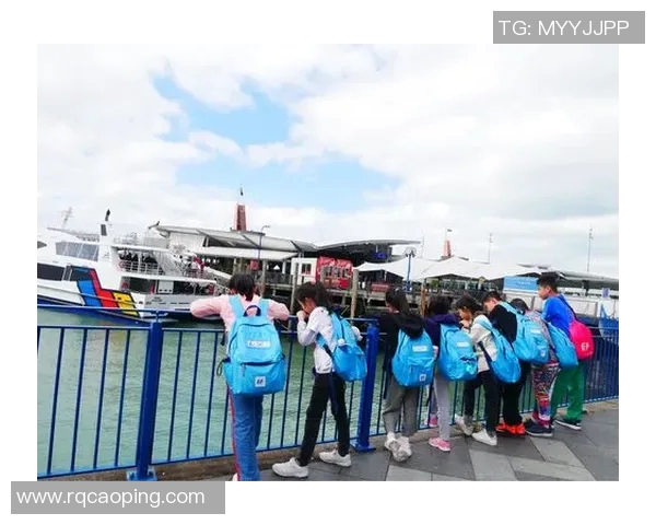 姜宇星：在音乐与梦想的旅程中绽放光彩的年轻才俊