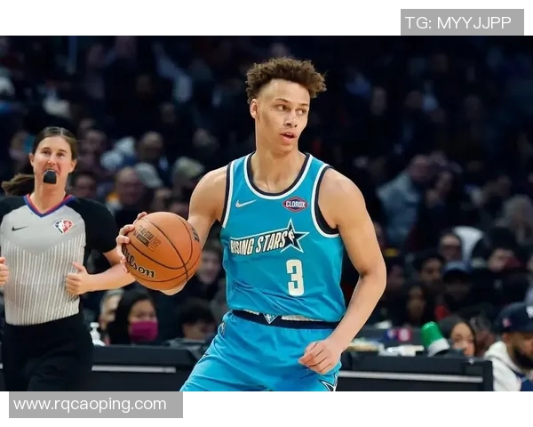 戴森丹尼尔斯的崛起之路：从青涩新星到篮球赛场的闪耀之光